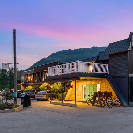 Stoke Hotel Surestay Collection By Best Western Revelstoke Zewnętrze zdjęcie