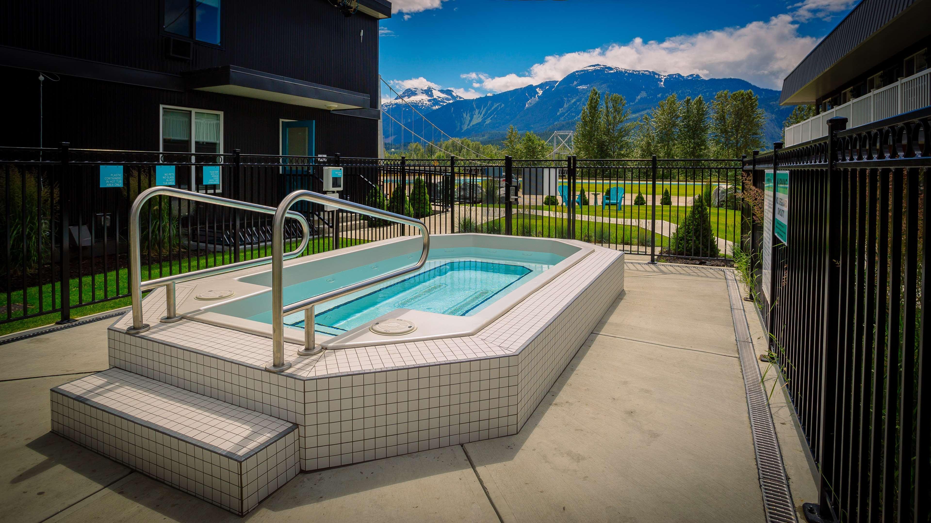 Stoke Hotel Surestay Collection By Best Western Revelstoke Zewnętrze zdjęcie