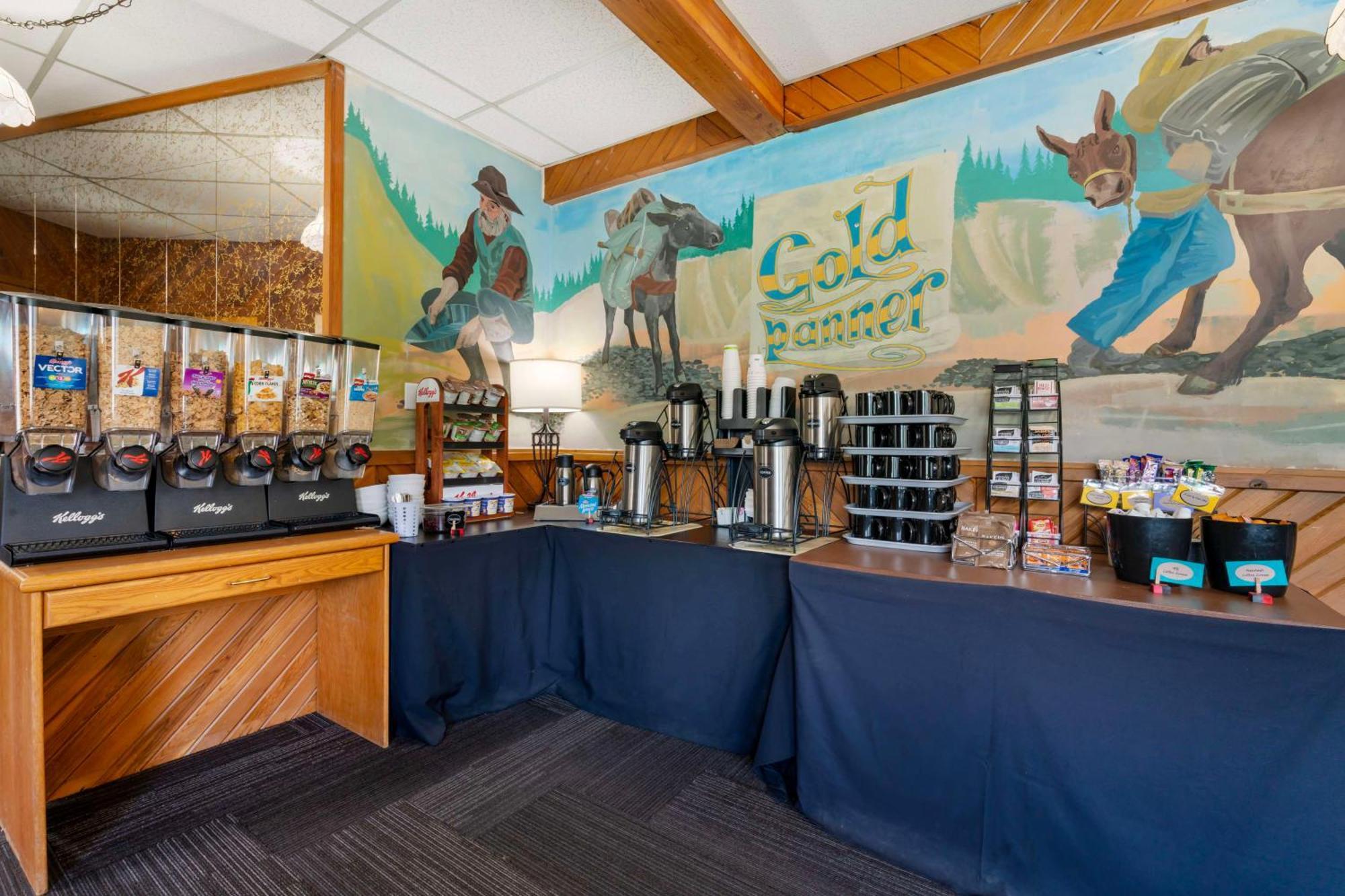 Stoke Hotel Surestay Collection By Best Western Revelstoke Zewnętrze zdjęcie