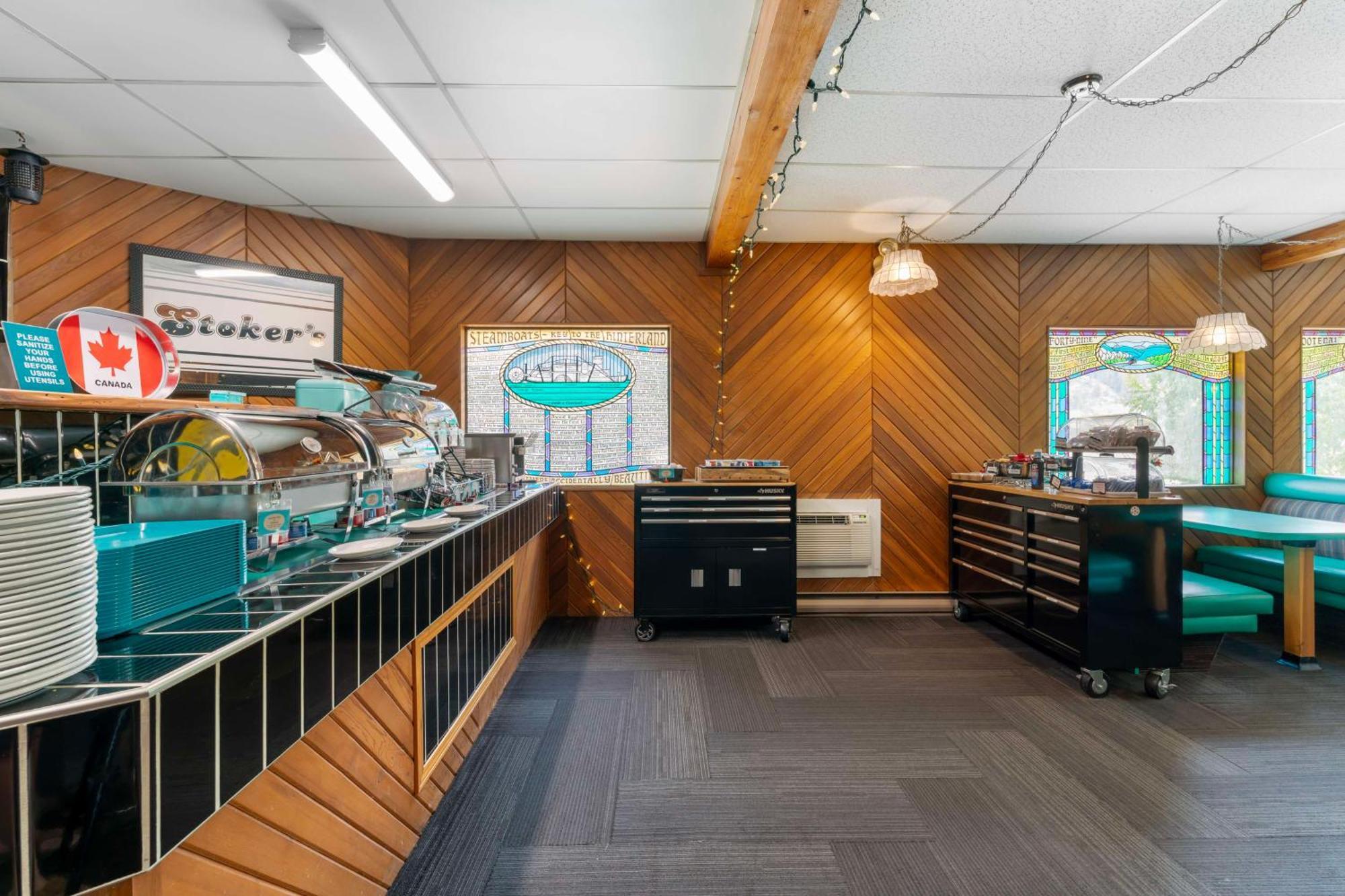 Stoke Hotel Surestay Collection By Best Western Revelstoke Zewnętrze zdjęcie