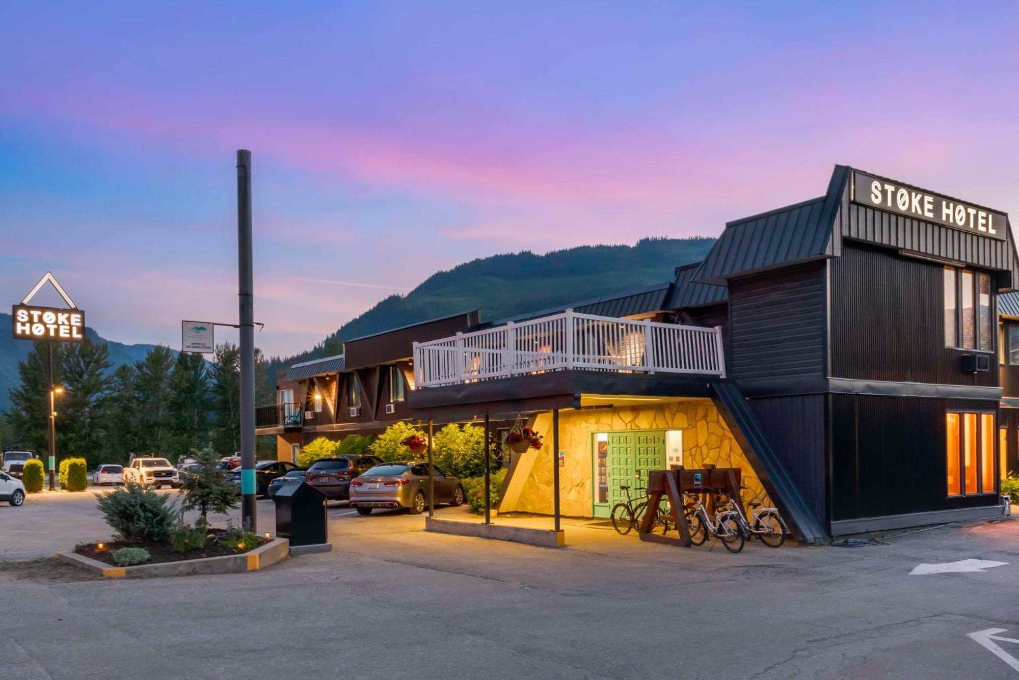 Stoke Hotel Surestay Collection By Best Western Revelstoke Zewnętrze zdjęcie
